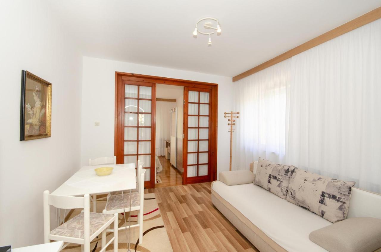 Apartments Bungavilia Rovinj Exterior foto
